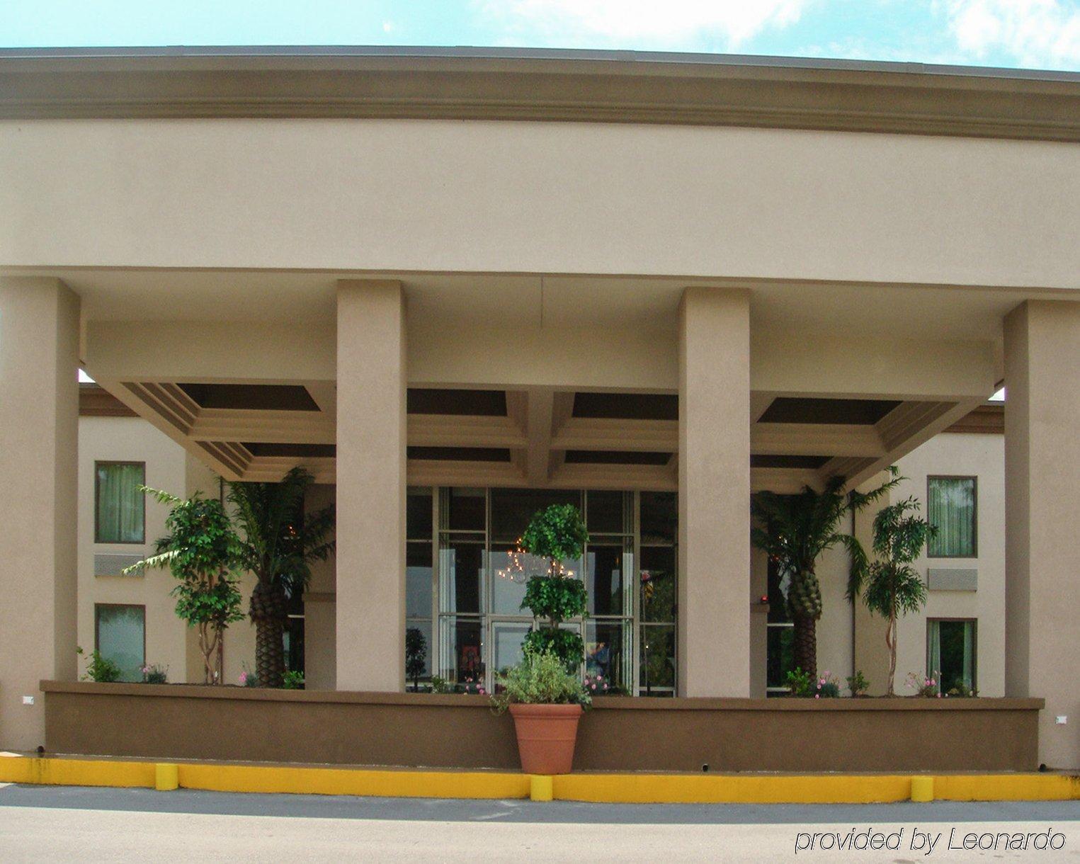 Plaza Inn & Suites Hagerstown Dış mekan fotoğraf