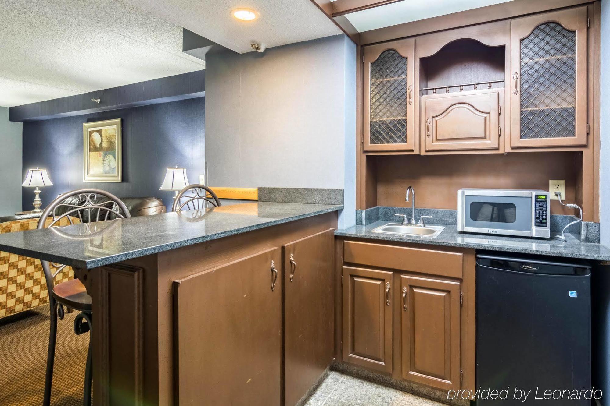Plaza Inn & Suites Hagerstown Dış mekan fotoğraf