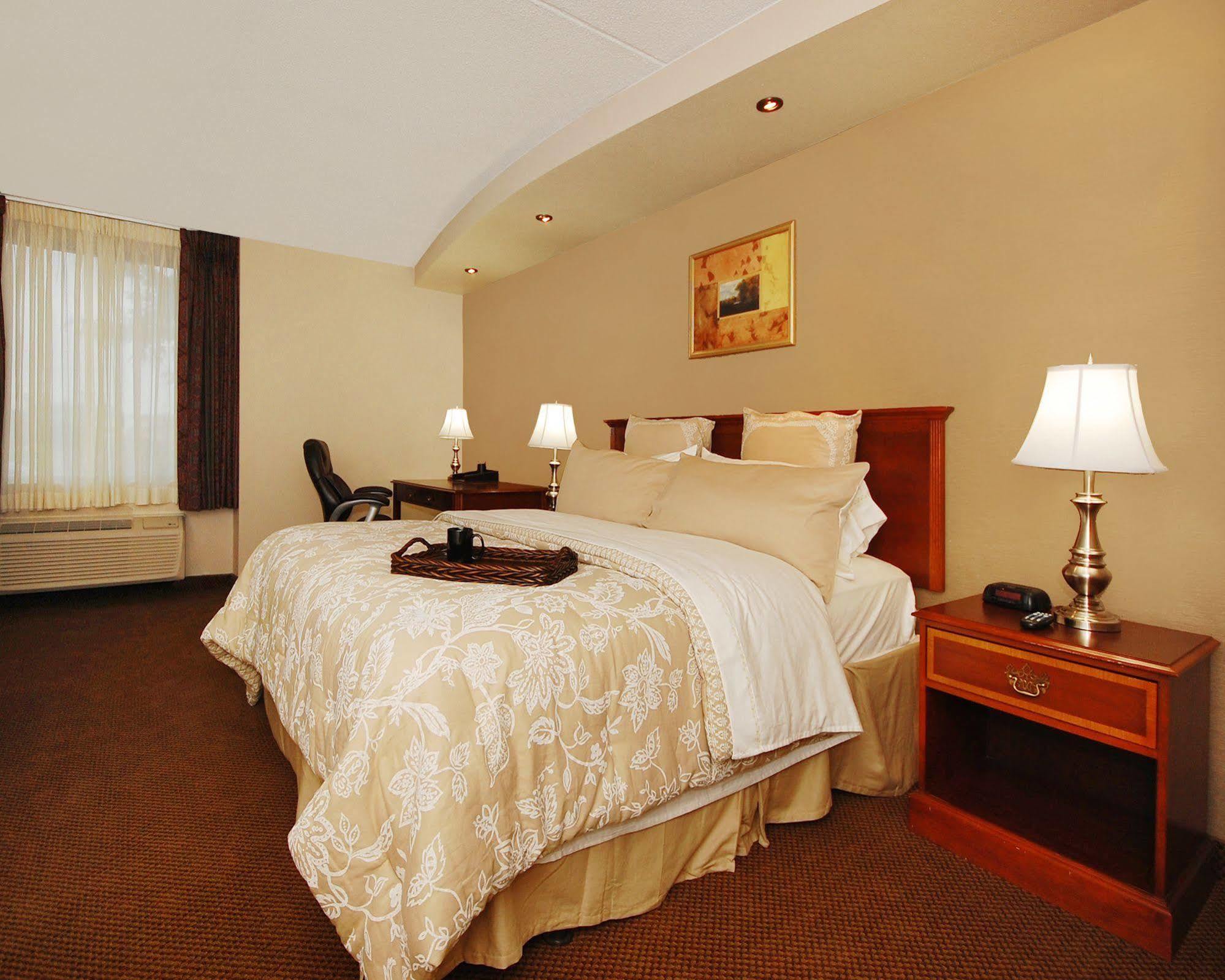 Plaza Inn & Suites Hagerstown Dış mekan fotoğraf