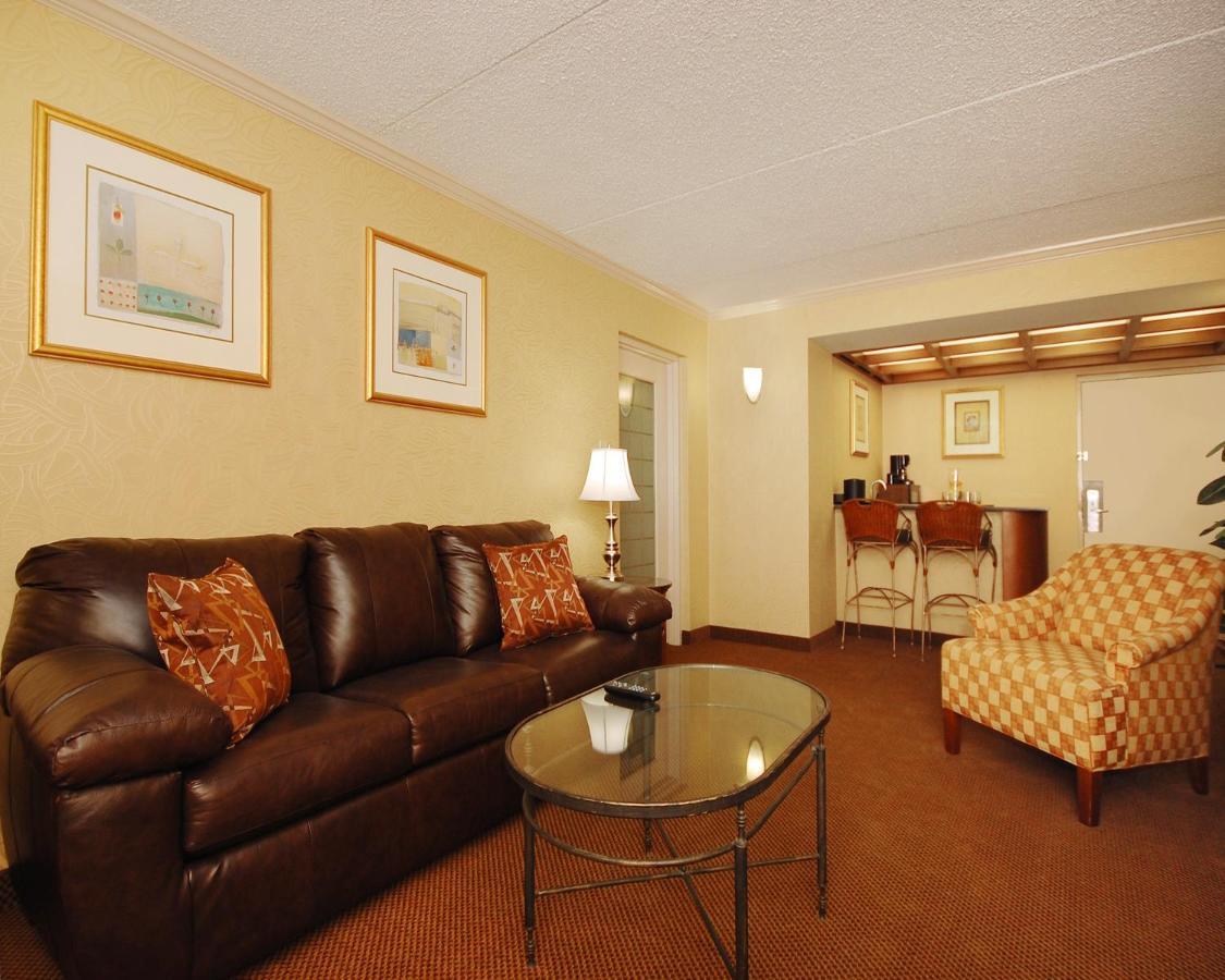 Plaza Inn & Suites Hagerstown Dış mekan fotoğraf